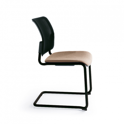 Freischwinger mit Sitzpolster