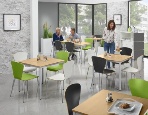 Konferenztisch mit Vierkantstahlrohr