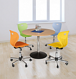 Tisch mit Mittelsule mit Vollkernplatte CO-Line