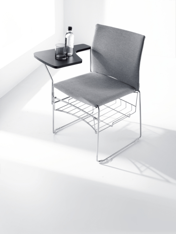 Stuhl mit Sitz- und Rckenpolster