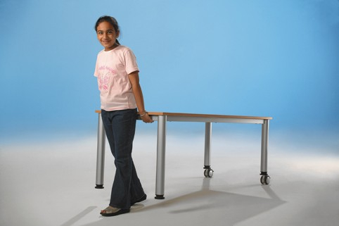 Quadrattisch 70 x 70 cm, fahrbar CO-Line