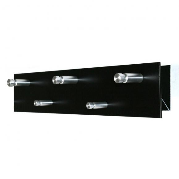 Wandgarderobe versetzt