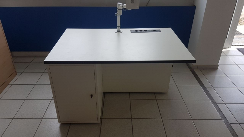 Medien-Lehrerarbeitsplatz