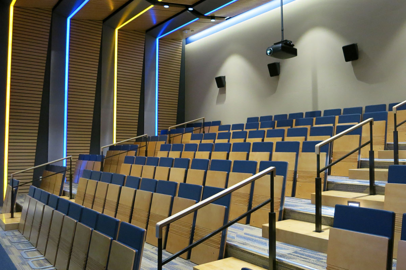 Klappstuhl- JumpSeat mit fester Basis