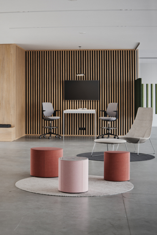 Rundhocker/ Sofaserie Emma - B1 schwer entflammbar