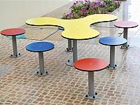 Tischgruppe Kleeblatt (7-teilig) für den Innen- oder Außenbereich